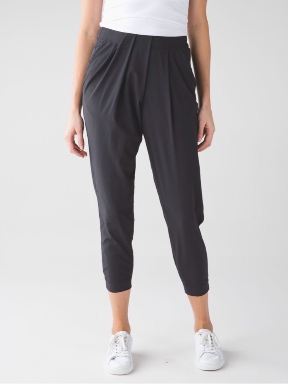 lululemon athletica Black Cropped Relaxed Tapered Pants